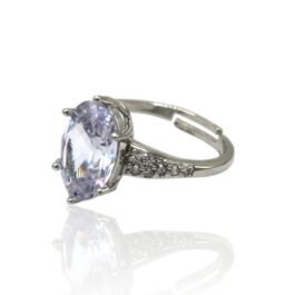 Silver rings with diamond cut stone